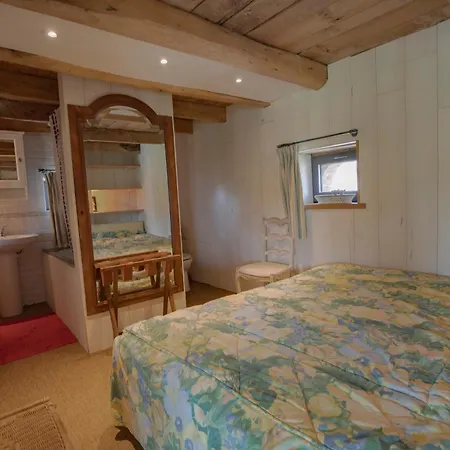 Dom wakacyjny Demeure Atypique - Ancienne Loge Saint-Gérons